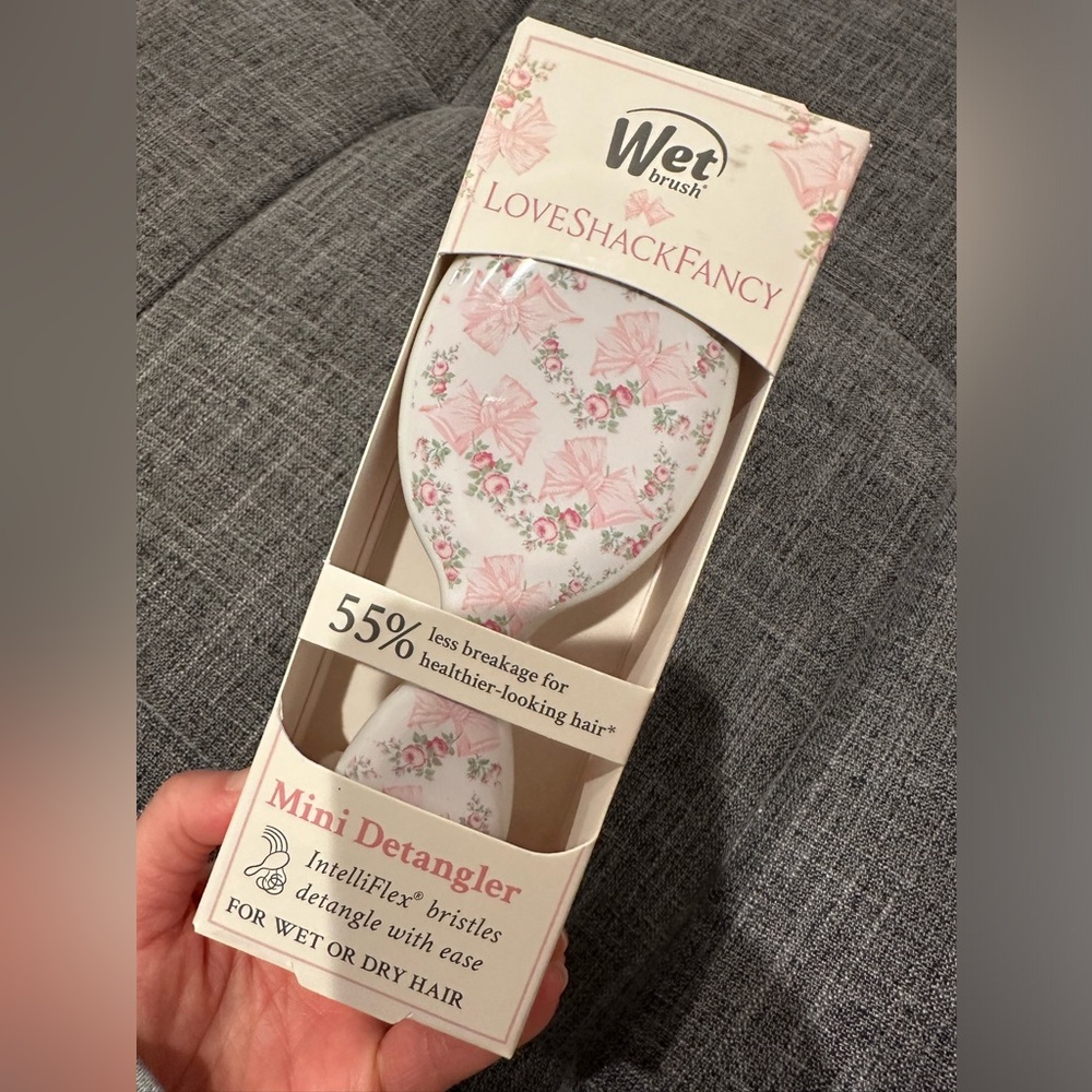 LoveShackFancy Mini Detangler Brush